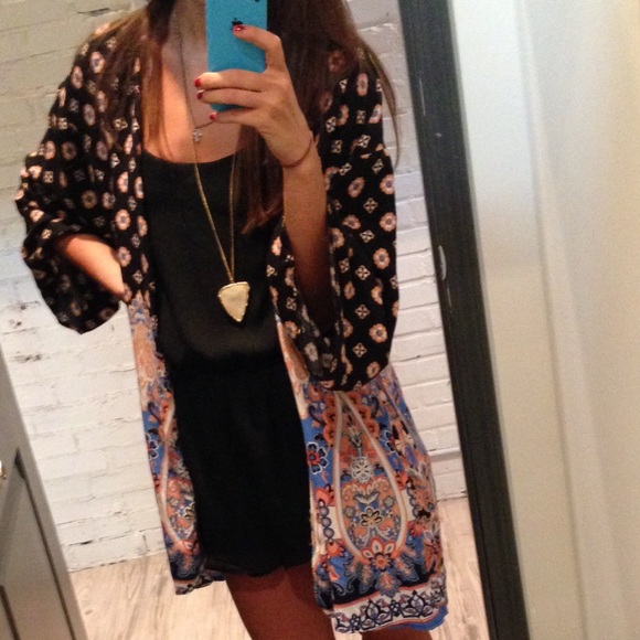 Printed kimono