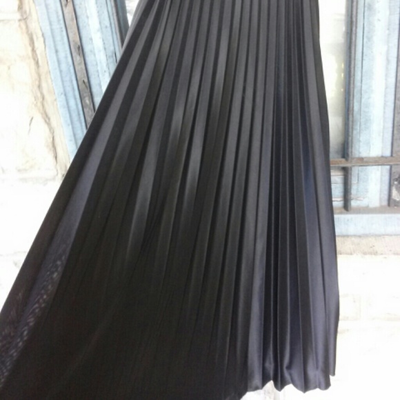 The perfect wedding dress - Picture 4 of 4