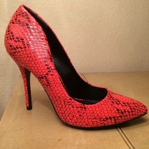 Last and final price galery-s Steve Madden 8.5