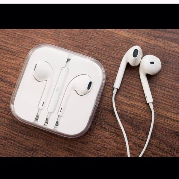 New iPhone EarPods