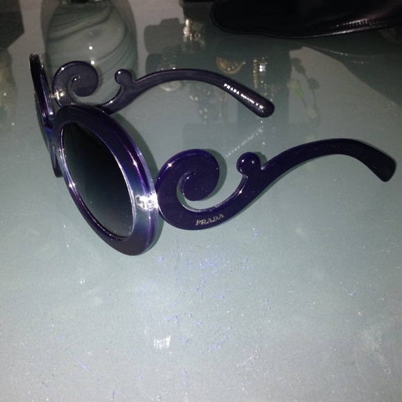 Prada Accessories - PRADA swirl sunglasses