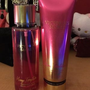 💞BNWT VICTORIA'S SECRET SET💞