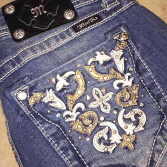 Miss Me Capris - Picture 1 of 2