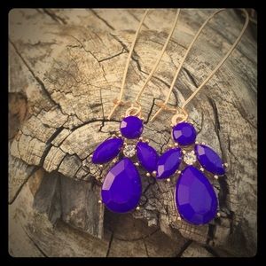 **12 HOUR SALE**Beautiful Blue & Gold Earrings💙