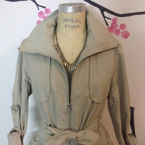 Kenneth Cole Light Jacket