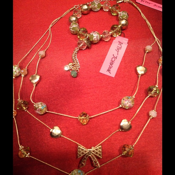 Betsey Johnson Accessories - Betsy Johnson multi-row Necklace, flowery bracelet