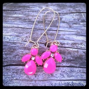 **12 HOUR SALE**Hot Pink & Gold Earrings!💕