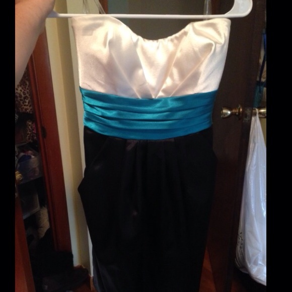 Strapless dress