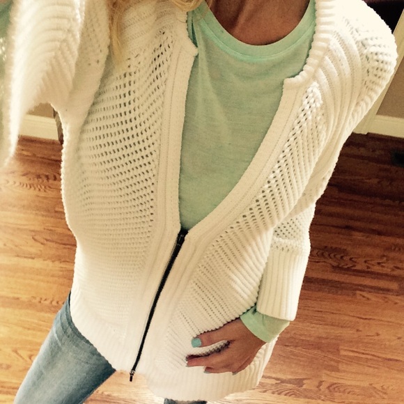 SOLD - Picture 4 of 4