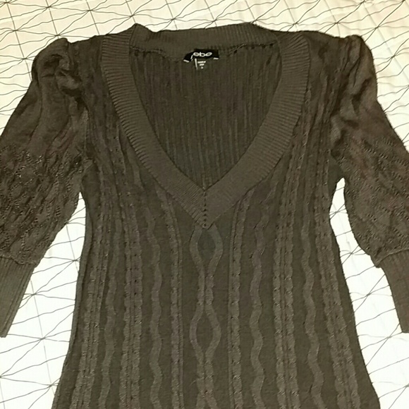 Bebe vneck ribbed sweater shirt