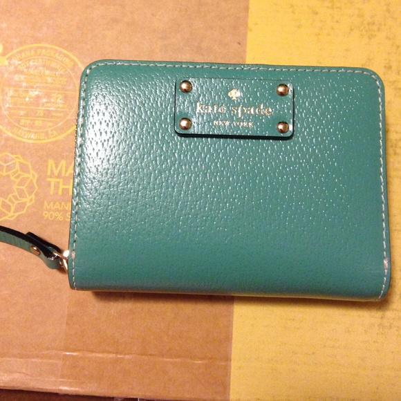 Kate spade wellsley cara wallet in verna