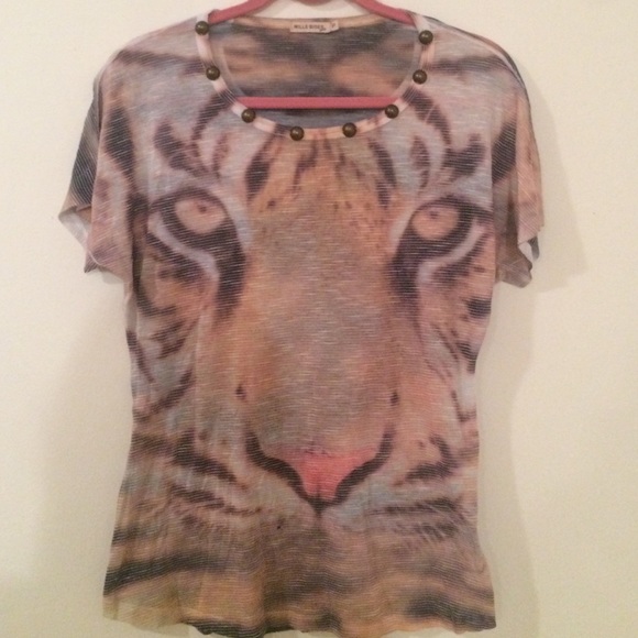 Tiger Short Sleeve Shirt Size Small