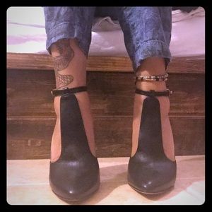 Bcbg ankle strap heals