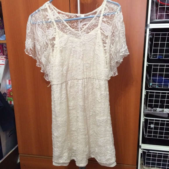 White lace dress