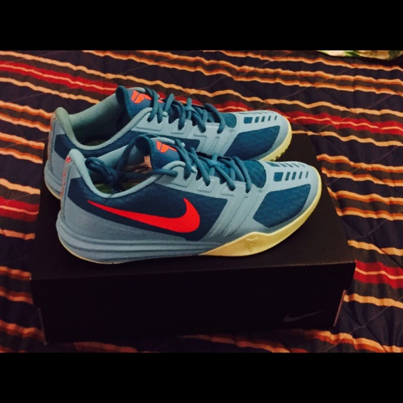 KOBE MENATALITY basketball shoes