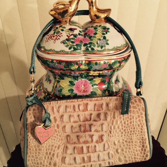 Dooney and Bourke purse