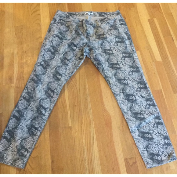 💙Bundled💙 Diamond back jeans - Picture 2 of 4