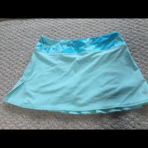 Lululemon running/tennis skorts