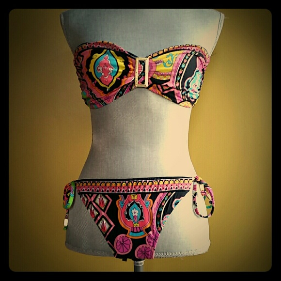 Trina Turk Marrakesh bikini 10 paisley mod retro