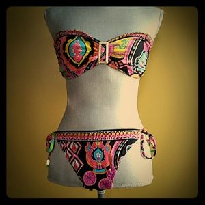 Trina Turk Marrakesh bikini 10 paisley mod retro