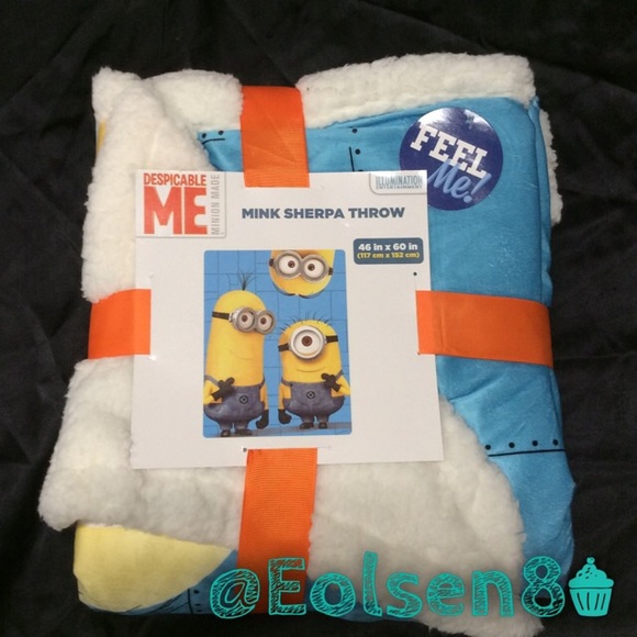Despicable Me Minion Throw