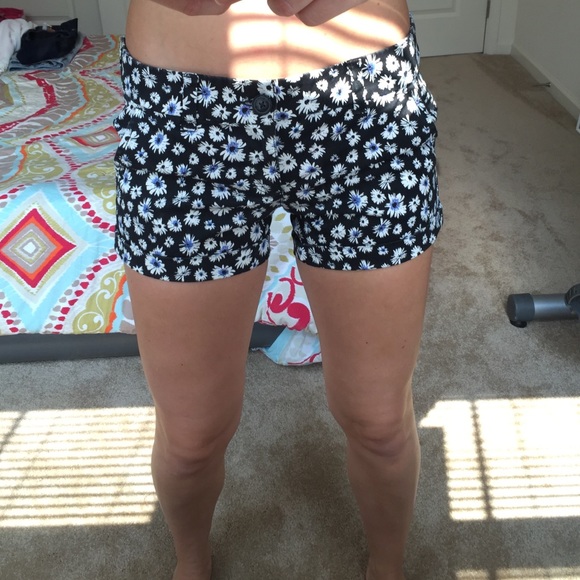 American Eagle Outfitters Pants - Navy Floral Jean Shorts