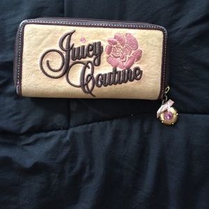 Juicy couture wallet