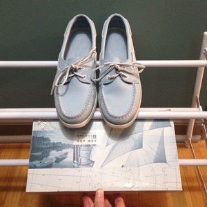 Sperry light blue women's size 9 shoes