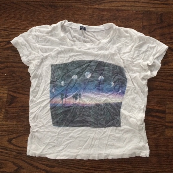 Brandy Melville shirt