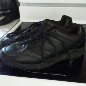 SafeTstep cross Trekkers Men's black sneakers