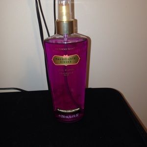 Victoria's  Secret passionate kisses body mist