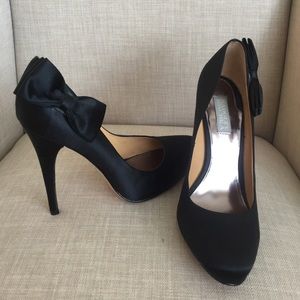 Black close toe heels
