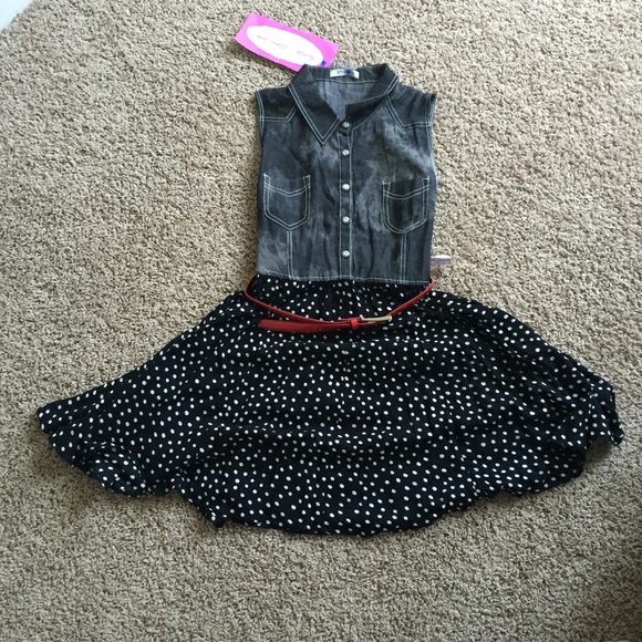 ❌❌SOLD❌❌Belted Polka Dot Dress - Picture 2 of 2