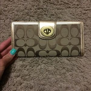 Coach wallet
