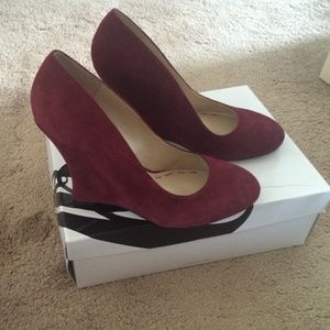 Brand new burgundy wedges