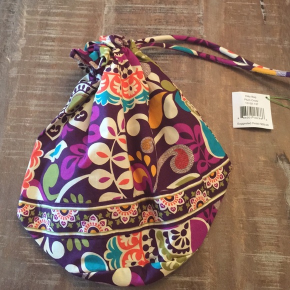 Vera Bradley Handbags - NWT Vera Bradley ditty bag in plum crazy 💜