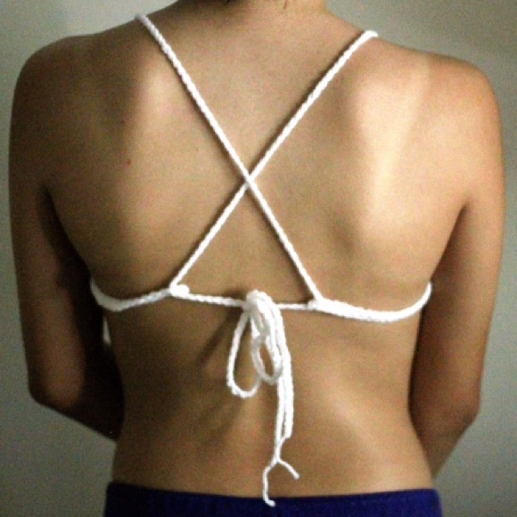 ❌SOLD❌White crochet bralette/ bikini top - Picture 2 of 2