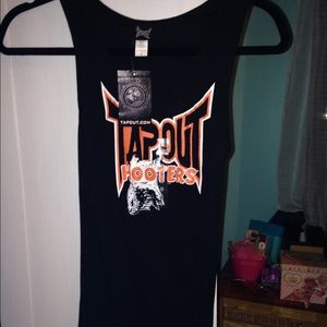 NWT. Tap Out tank. Hooters edition. Size S.