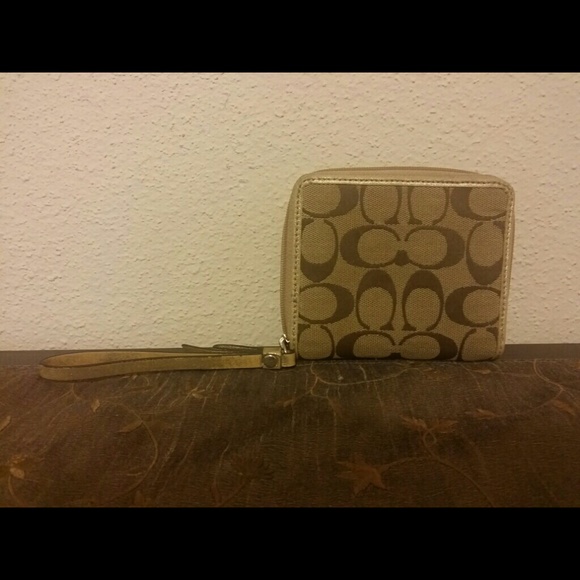 Coach wallet - Picture 2 of 4