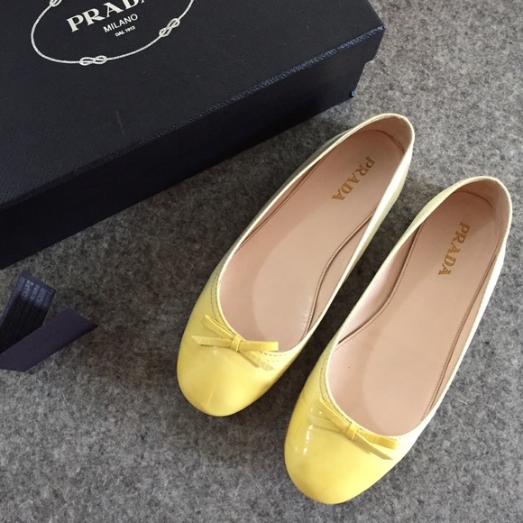 SOLD! ❌Authentic Prada Leather Flats Size 37/7 - Picture 2 of 4