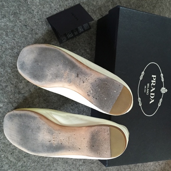 SOLD! ❌Authentic Prada Leather Flats Size 37/7 - Picture 4 of 4