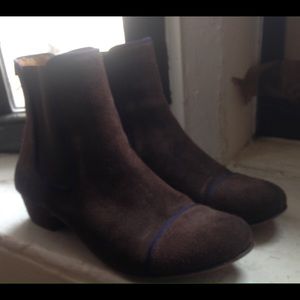 Brown suede with purple trim ankle boots