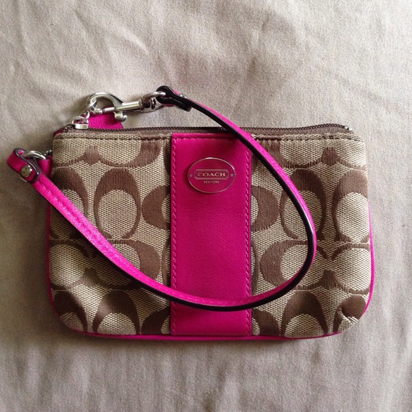 Wristlet