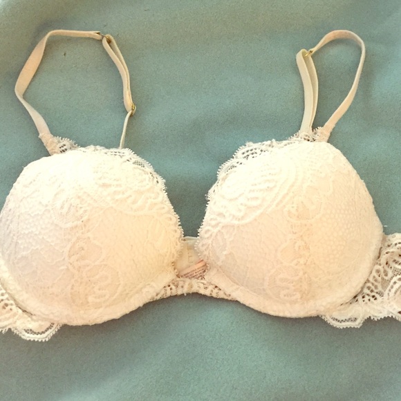 White lace Victoria's Secret bra