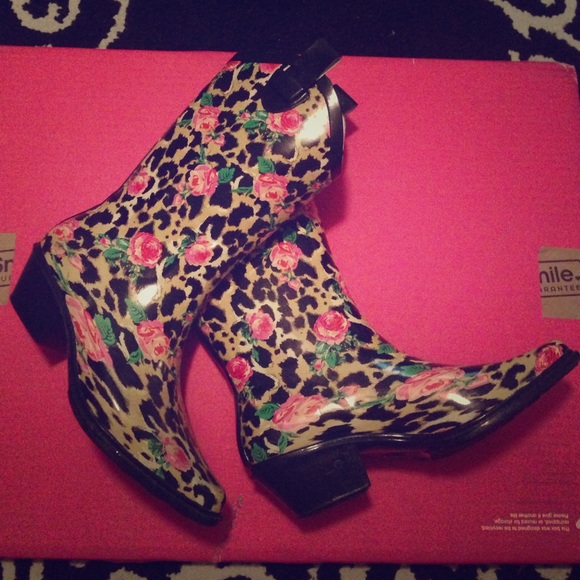 Cowgirl style rain boots