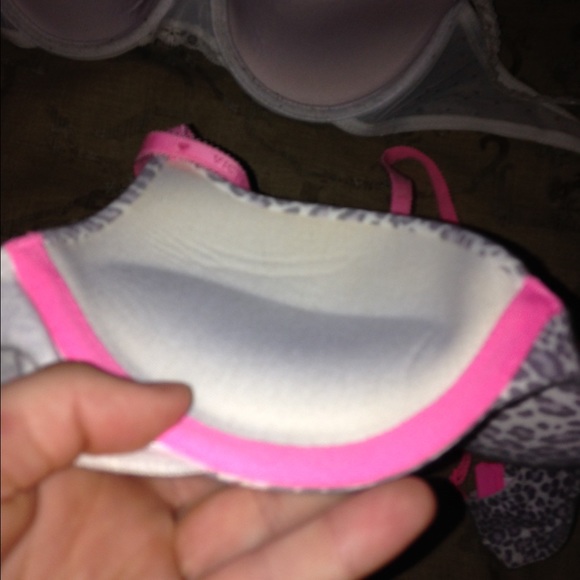 Victoria's Secret Pushup Bra Bundle!! - Picture 4 of 4