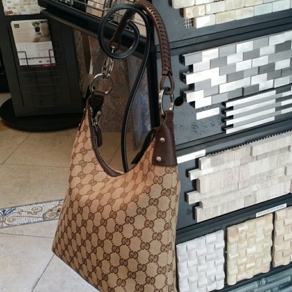 Handbag - Picture 2 of 4