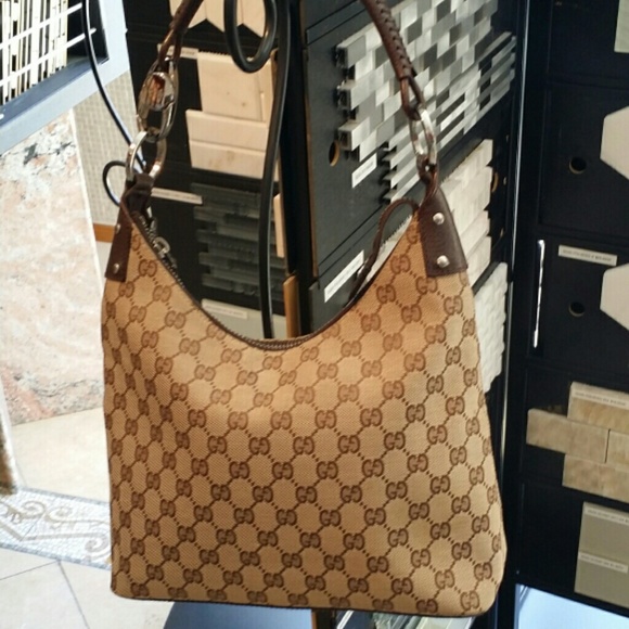 Handbag - Picture 3 of 4