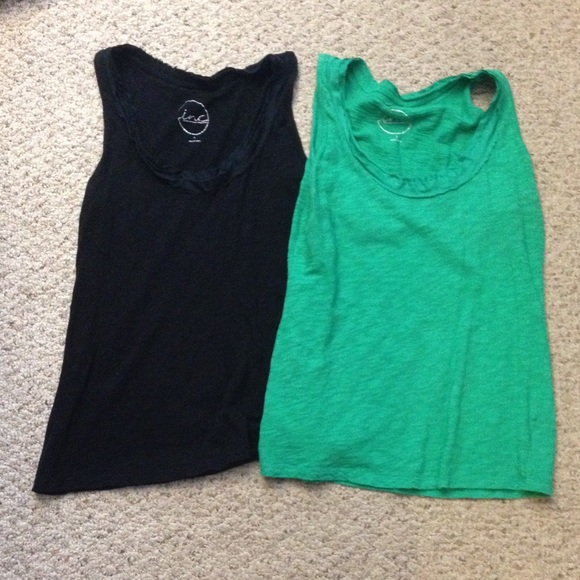 2 tanks