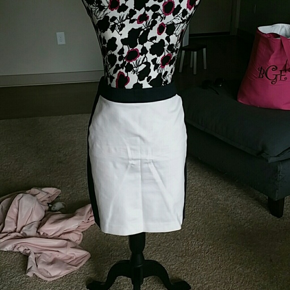 Classy skirt from Banana Republic